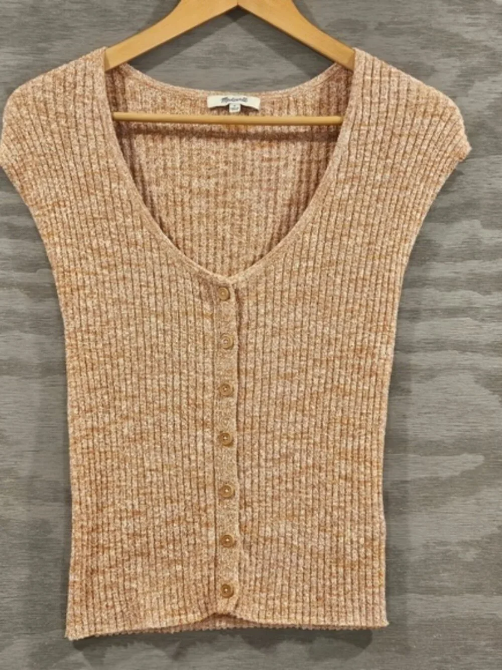 Madewell SZ S Button-Front Sleeveless Sweater Tee V-Neck Fitted Preppy Tan Knit - Picture 2 of 10